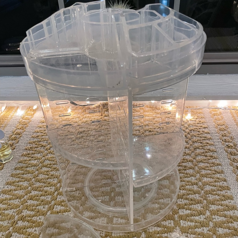 Spinning Makeup Organizer
